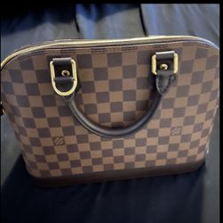 Louis Vuitton NBA x LV Messenger Bag for Sale in Atlanta, GA - OfferUp
