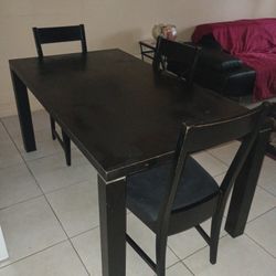 Dining Room Table With Three Chairs 