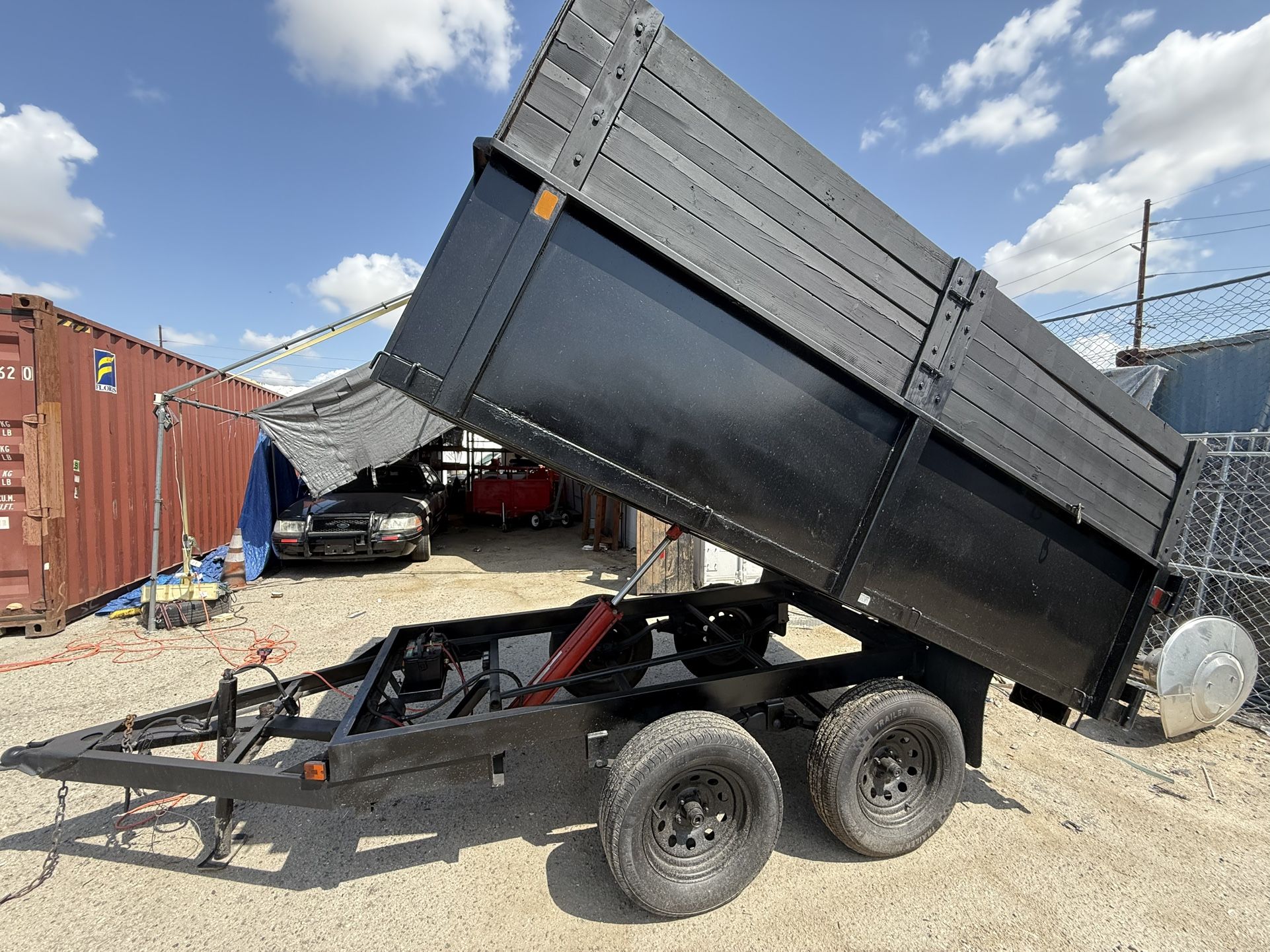 Dump Trailer 5x10 With Title