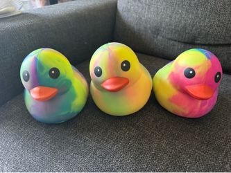 Squishy jumbo ducks