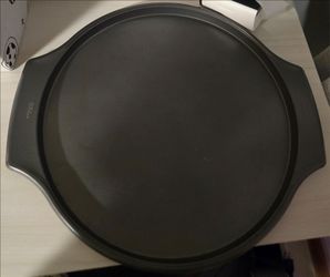 Wilton Nonstick Round Pizza Pan
