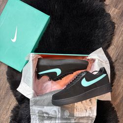 Tiff & Co x AF1 (BRAND NEW)