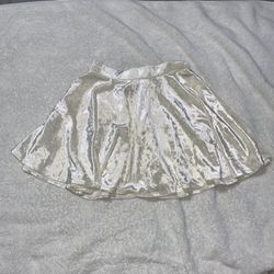 Soft White Short Skirt 