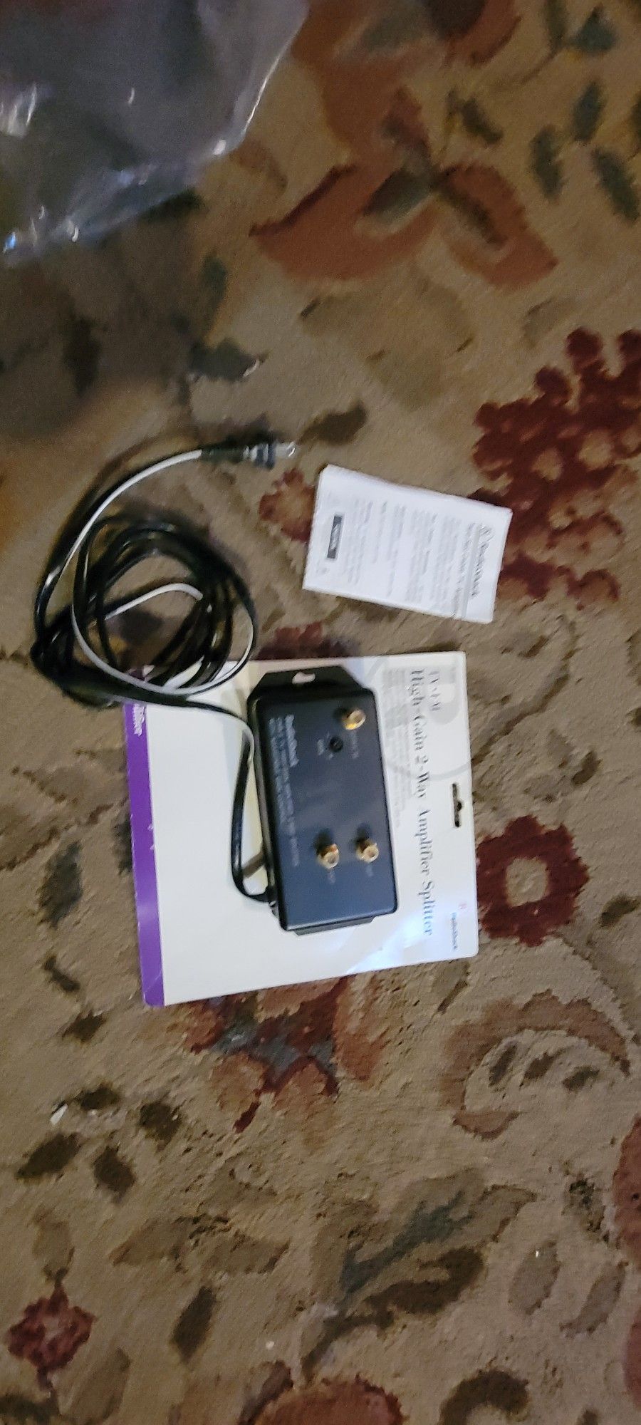 Title: RadioShack High-Gain 2-Way Amplified TV/FM Splitter - Boost Your Signal.....