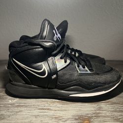 NIKE KYRIE INFINITY SIZE 4.5