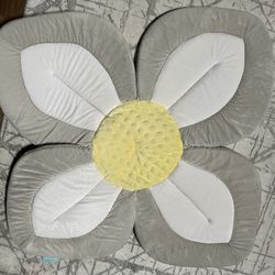 blooming lotus baby bath