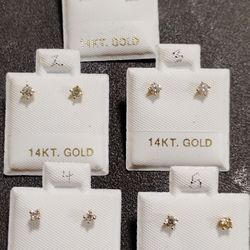 Natural Diamond 14k Gold Earrings 