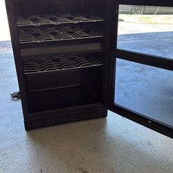 *USED* Magic Chef Wine Cooler in Stainless Steel