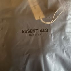 ESSENTIALS SWEATPANTS