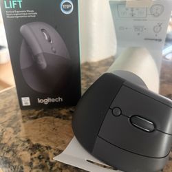 Logitech Ergonomic Mouse