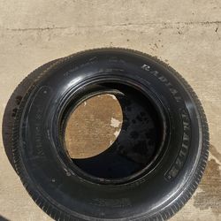Trailer tire st225/75r15
