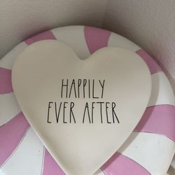 RAE DUNN HAPILY EVER AFTER HEART PLATE