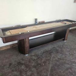 8’ Shuffle Board Table