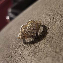 Pretty Ring Sz 7.5 $50