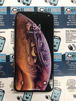 iPhone XS unlocked