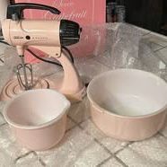 Vintage Pink Sunbeam Mixmaster Mixer $100