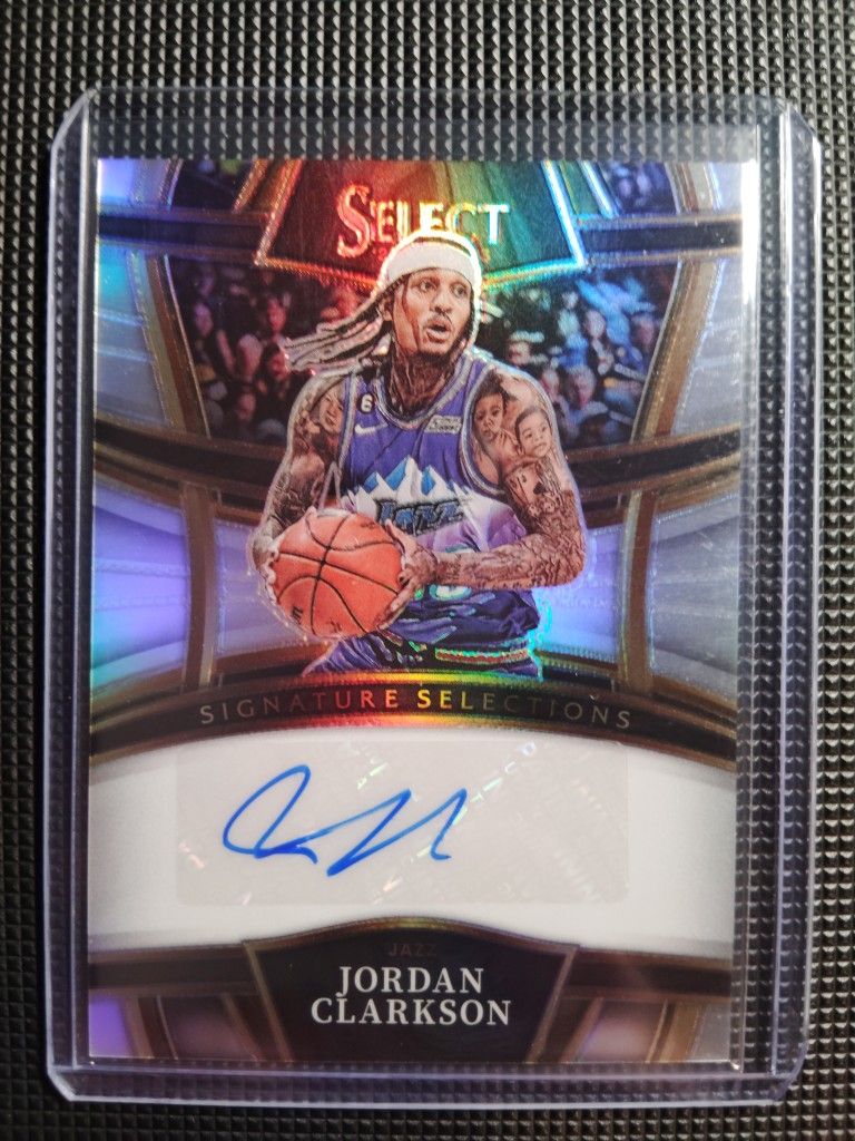 NBA/NFL SIGNATURES/MEMORABILIA