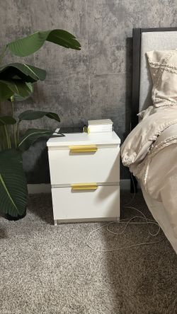 Nightstands X2