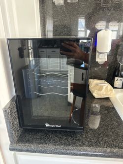 Magic chef mini refrigerator