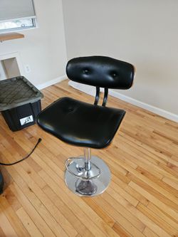 swivel barber style chair