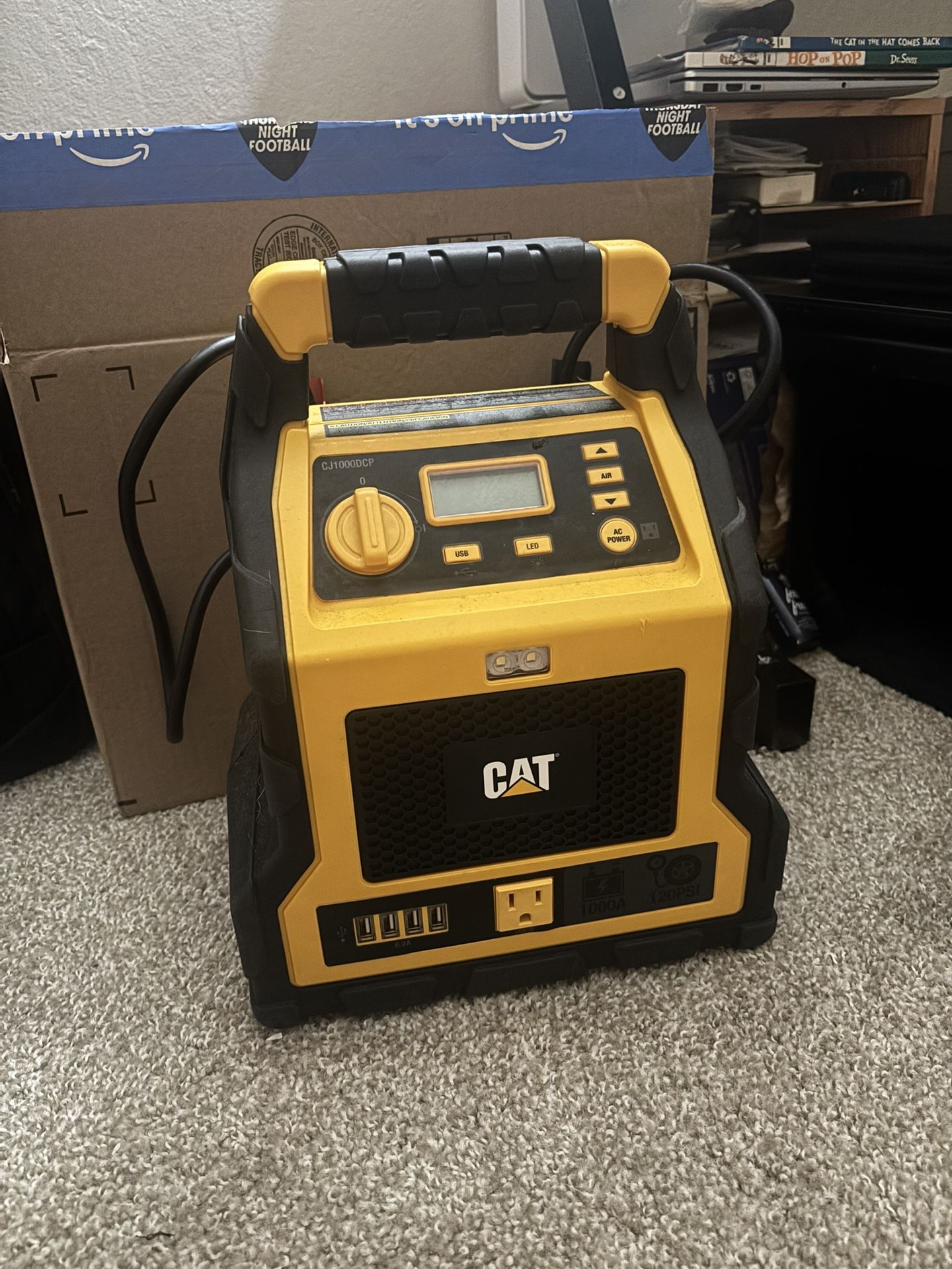 CAT CJ1000DCP 3 in 1 Professional Power Station Jump Starter Compressor