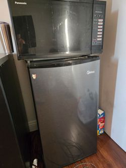 Refrigerador  y microwave  los 2 por