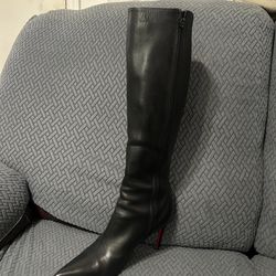 CHRISTIAN LOUBOUTIN Pumppie Botta 85 Boot in Black (8.5)