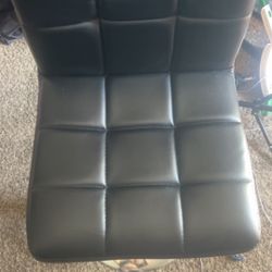 2x Black Barstool High Chairs 