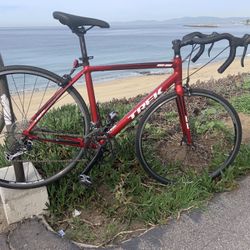 Trek 100 Series 1.1. 20 Speed Medium Size 52c Lightweight Aluminum Frame 