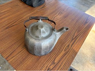 Tea kettle vintage