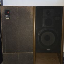 Stereo Speakers 