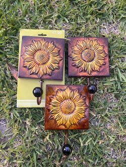Sunflower metal hooks