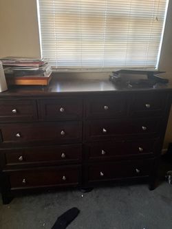 Dark Espresso 8-Drawer Dresser — Solid Wood, Great Condition