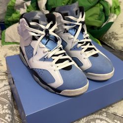 Air Jordan 6 Retro University Blue