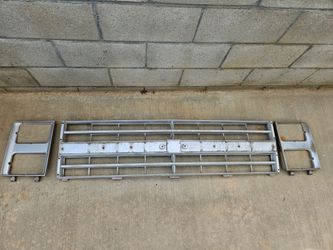 1986 C10 GRILL