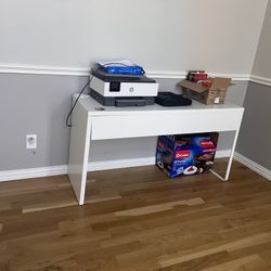 computer table or learning table