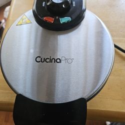 Waffle Maker (Like New)