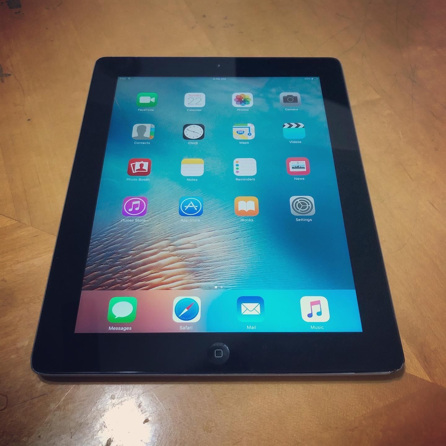 Apple iPad 2 2nd Generation