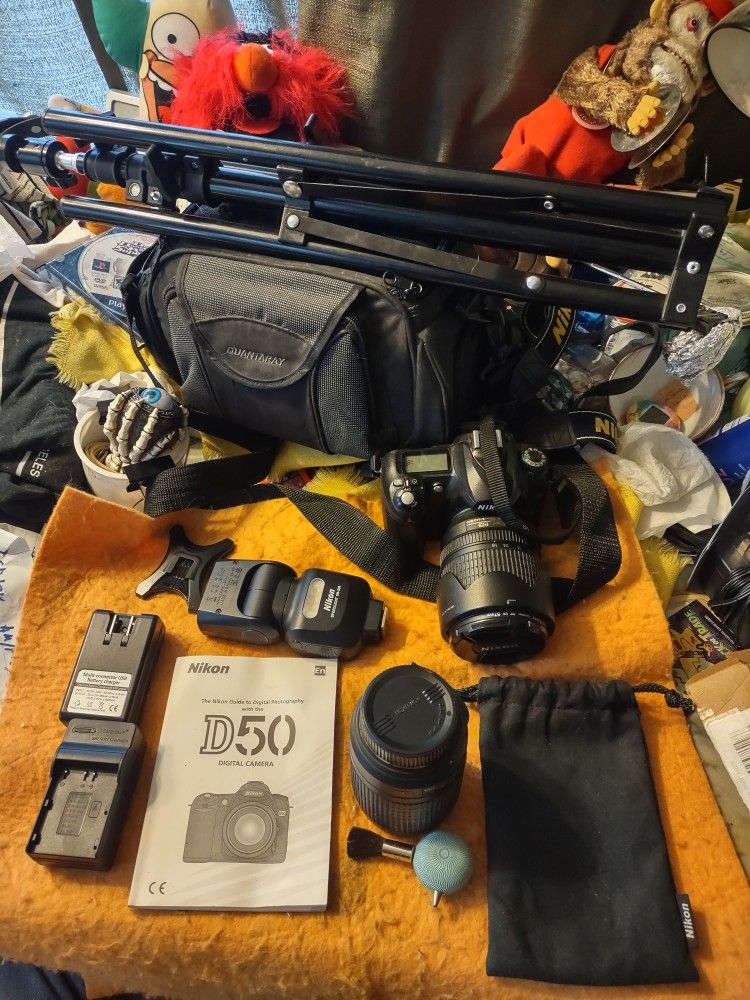 Nikon D50 With Accessories Read Full Description