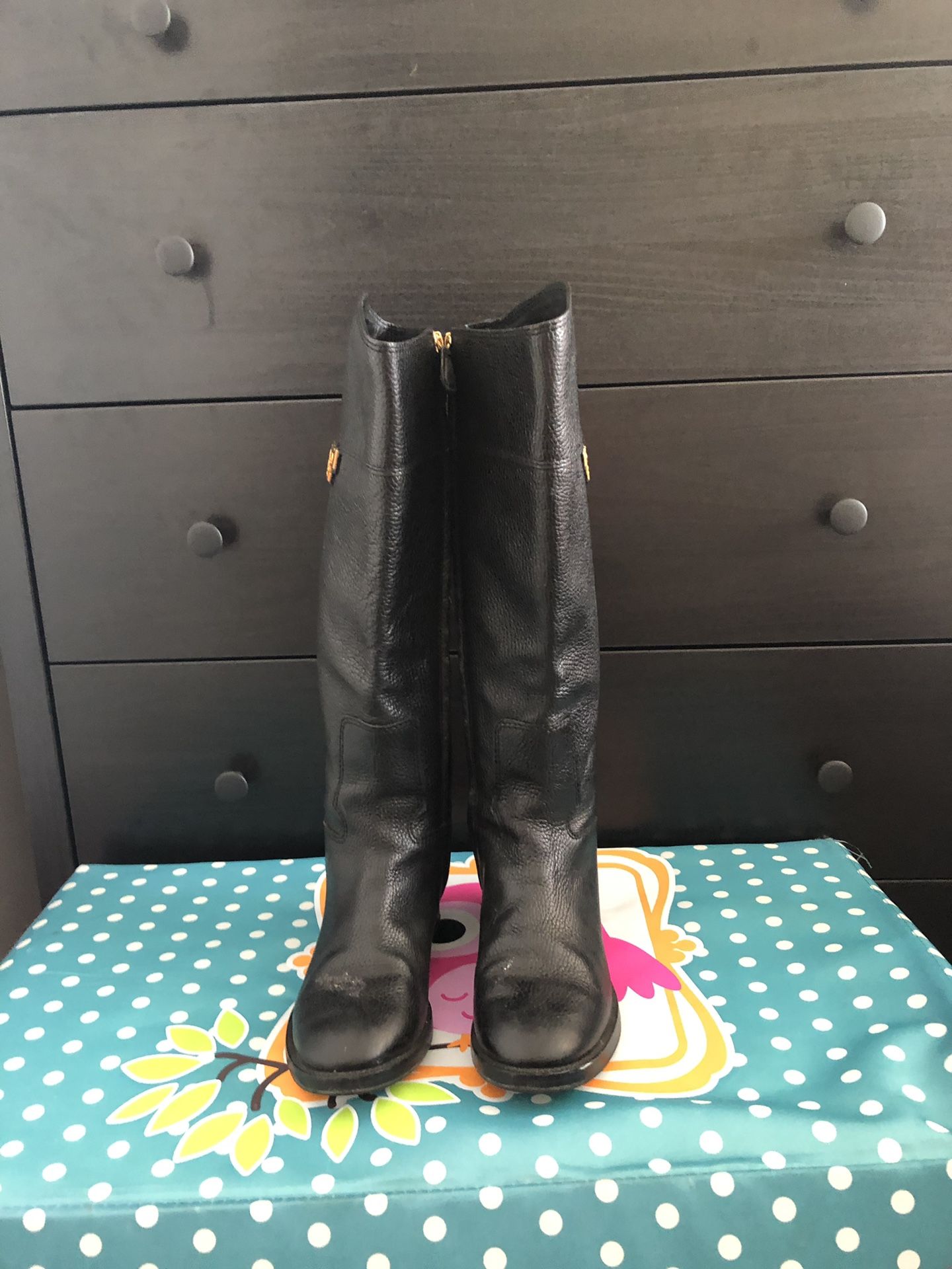 Tory Burch Boots Size 6
