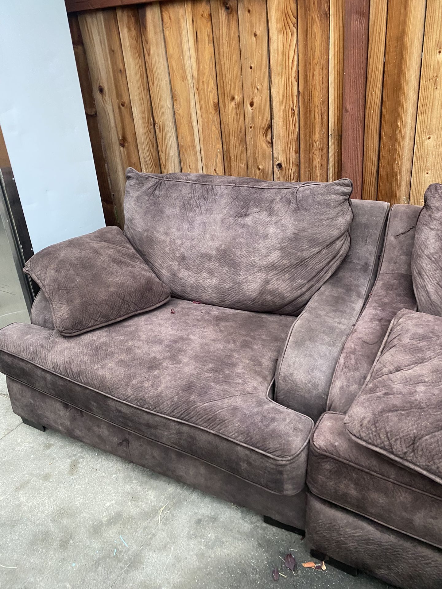 Large comfy chair/sofa chair/loveseat. The chair is in excellent condition. $50