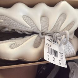 Yeezy 450 