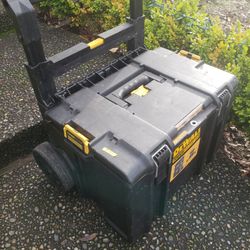 DeWALT Packout Rolling Toolbox 