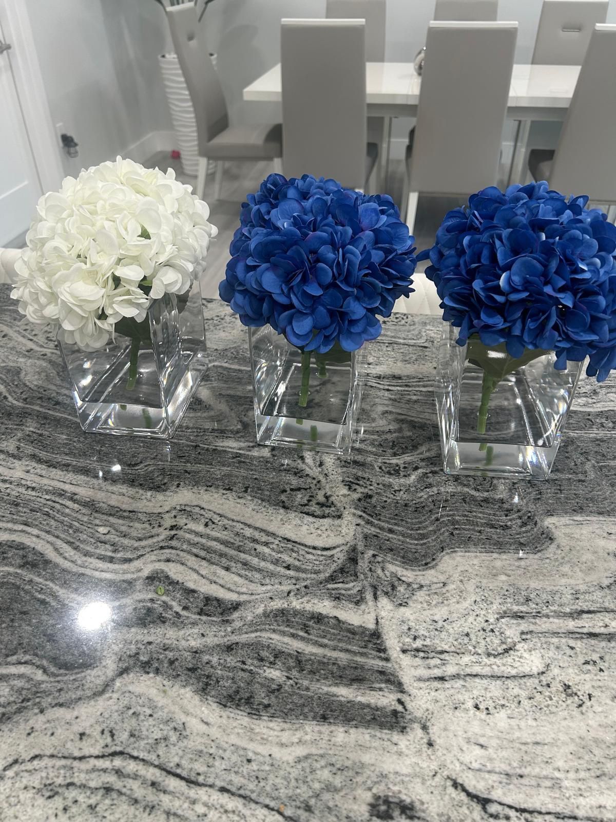 Floral Decoration To Your Artificial Taste