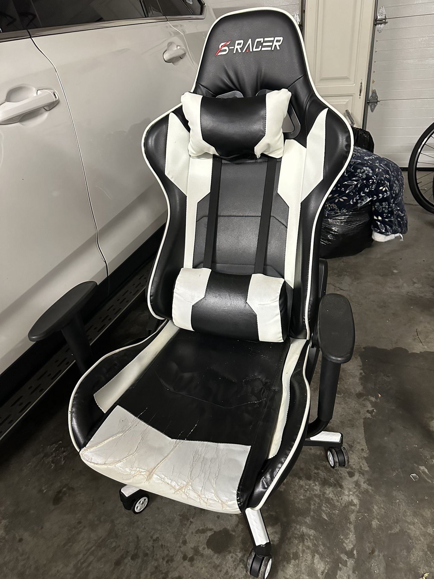 S-Racer Gamming Chair