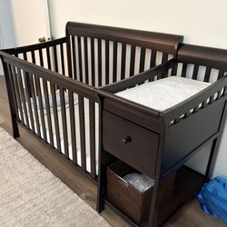 Crib With Changing Table