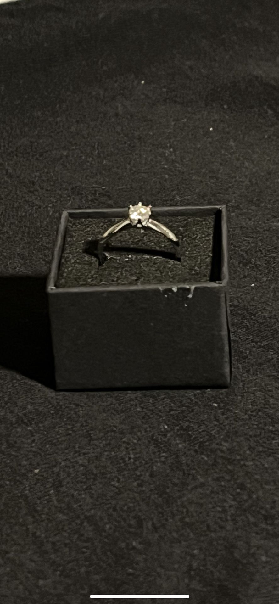 🔥 QUICK SALE: Sparkling 0.5 CT Moissanite Ring 925 Sterling Silver