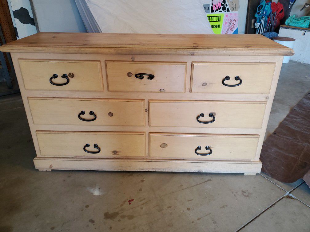Solid wood dresser With  mirror