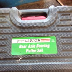 Rear Axle Bearing Puller Set 