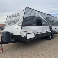 2017 PUMP 28FT BUMPER PULL TRAVEL TRAILER LOOKS EXCELLENT READY TO GOO